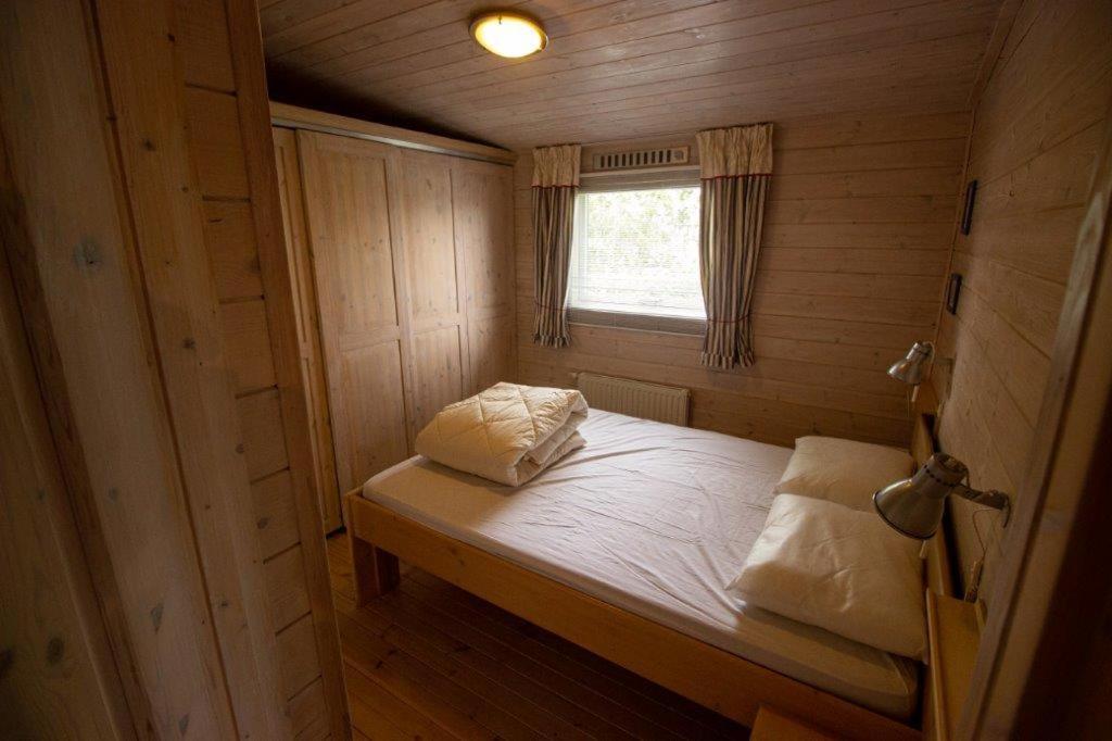 Chalet Esra 190 Sint Annaland Bagian luar foto